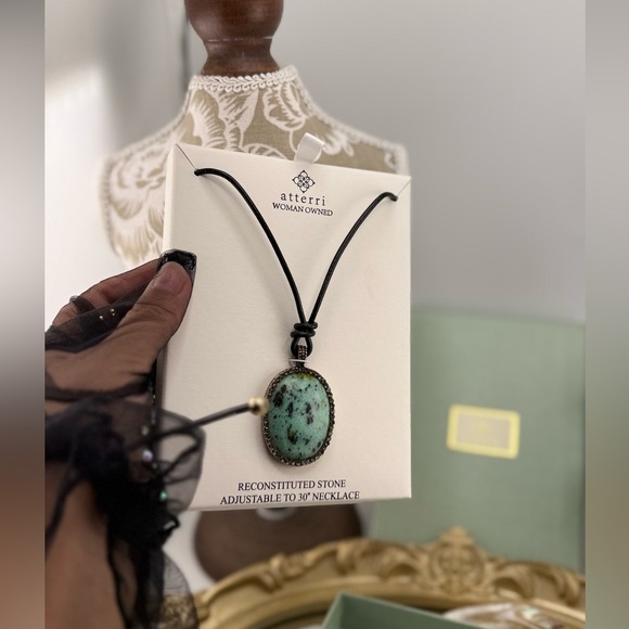 Atterri Adjustable  Cord Necklace with Oval Green Reconstituted Stone Pendant - Picture 8 of 8